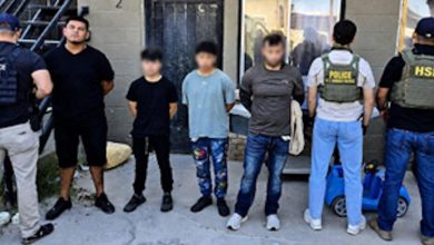 Autoridades encontraron a tres migrantes ocultos, incluidos dos menores que viajaban solos