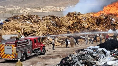 Ecología investiga el impacto ambiental del siniestro en el kilómetro 26; detectan presuntas irregularidades en la operación del predio.