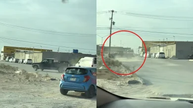 La camioneta quedó con severos daños frontales luego de que el conductor perdiera el control durante una maniobra de derrape.