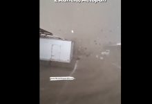 Láminas desprendidas y mercancía desplazada por fuertes ráfagas en la Central de Abastos de La Estancia, Actopan